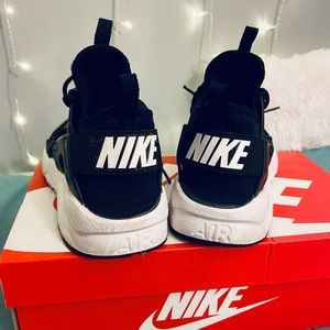 NIKE AIR huarache sneaker